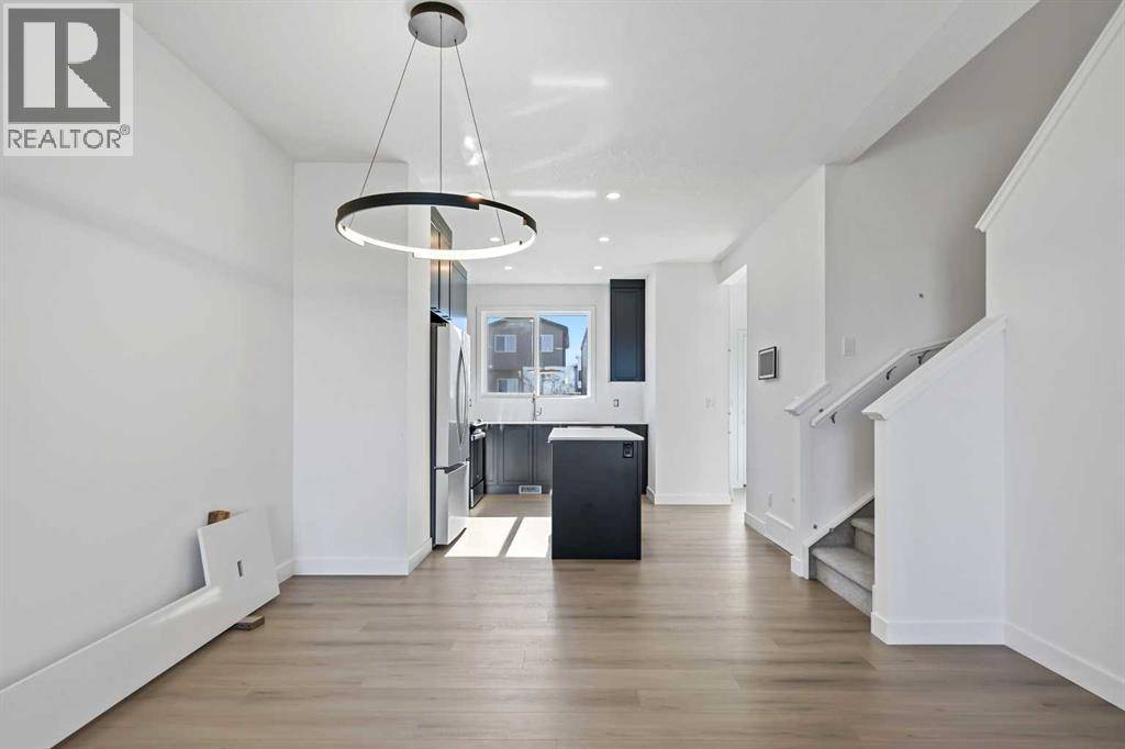 Calgary, AB T3S0R1,7039 Rangeview Avenue SE