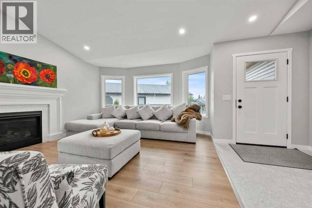 Okotoks, AB T1S1N7,335 Sheep River Place