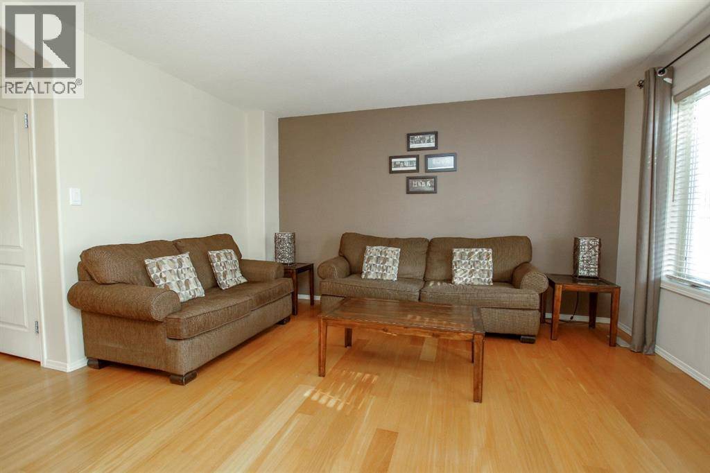 Blackfalds, AB T4M0H1,5857 Park Street