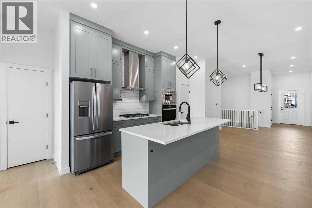 Okotoks, AB T1S5V1,27 Wolf Crescent