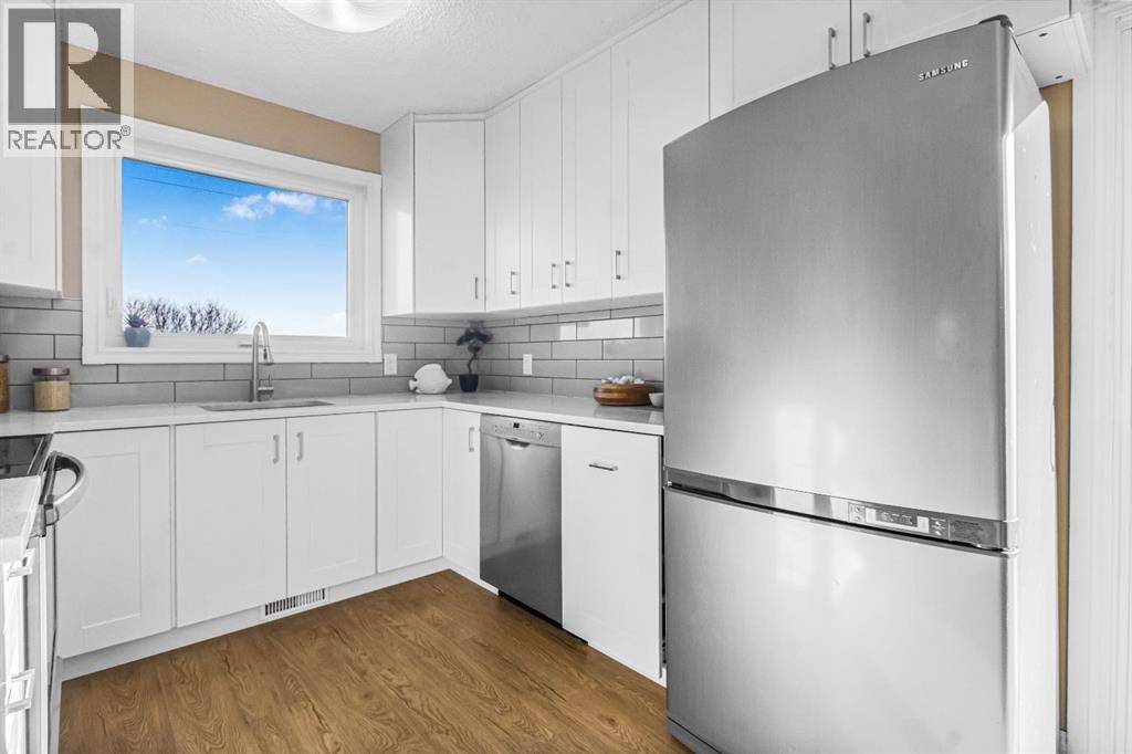 Calgary, AB T3K3L5,44 Bedfield Close NE