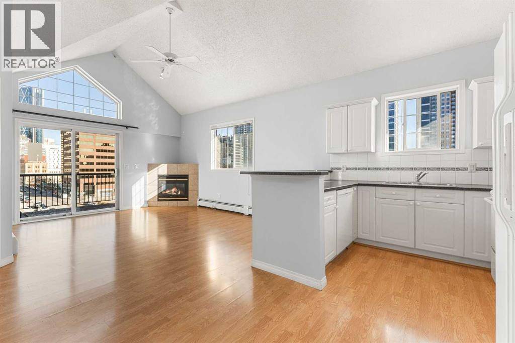 Calgary, AB T2R0L9,518, 126 14 Avenue SW