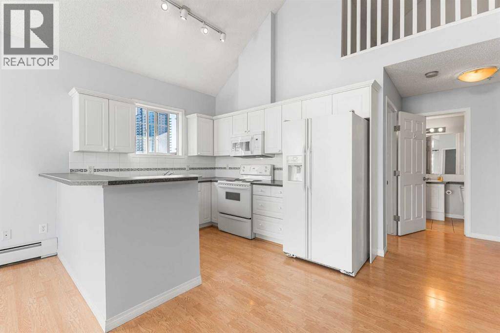 Calgary, AB T2R0L9,518, 126 14 Avenue SW