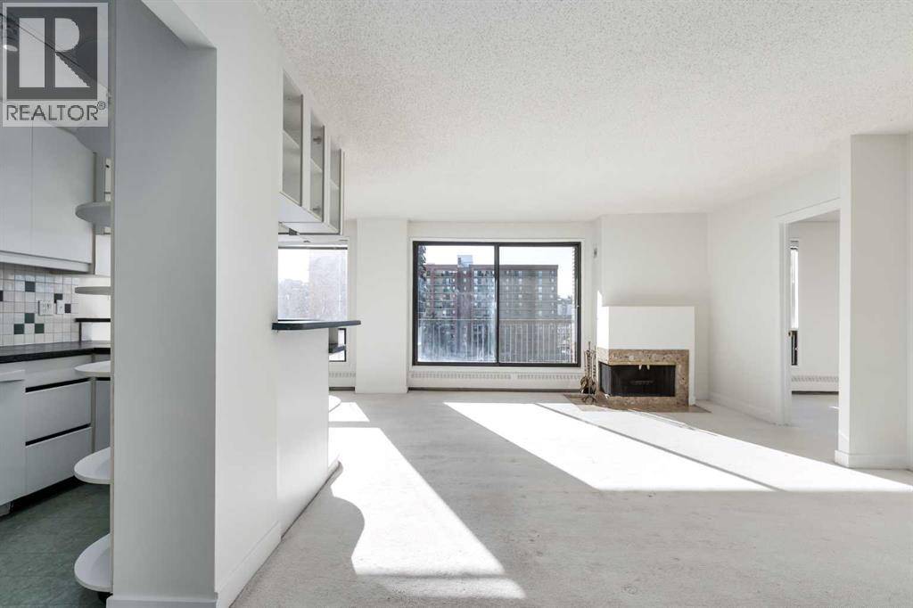 Calgary, AB T3C0W2,605, 1334 14 Avenue SW