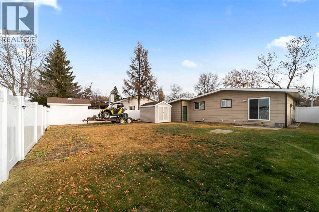 Camrose, AB T4V3G1,5006 65 A Street