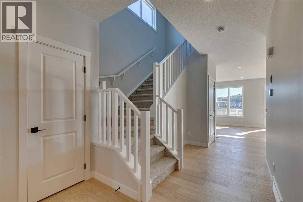 Calgary, AB T2X5W5,143 Creekstone Green SW