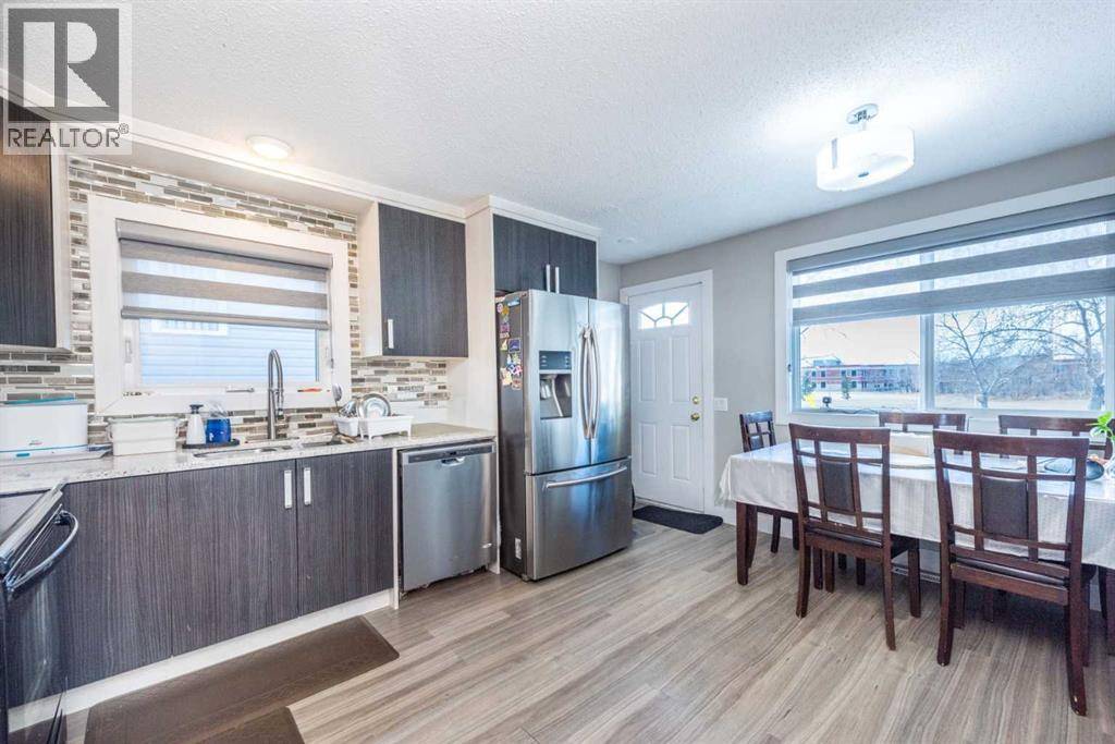 Calgary, AB T3J1W8,55 Falton Rise NE