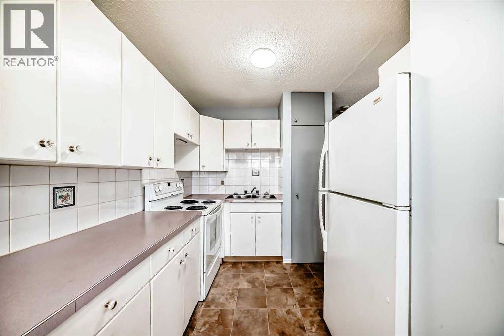 Calgary, AB T2K4X3,16 Beaver Dam Place NE