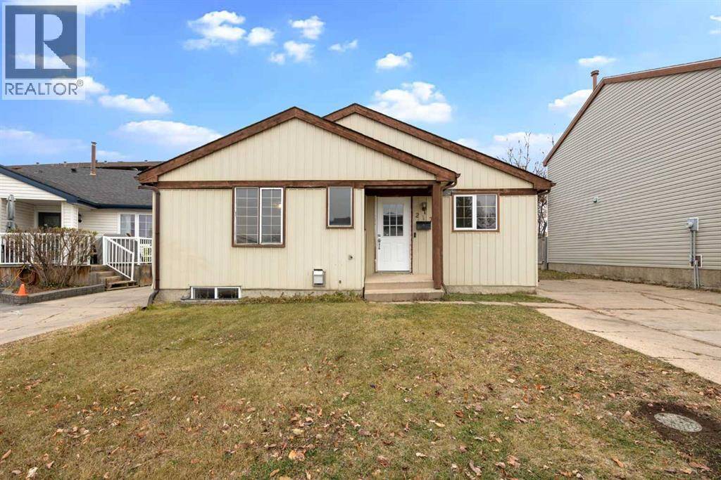 Fort Mcmurray, AB T9H4T4,217 Bird Crescent