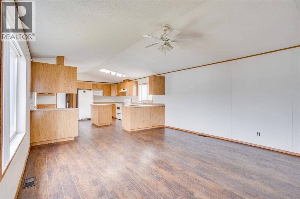 Fort Mcmurray, AB T9K2M8,221 Mckinlay Crescent