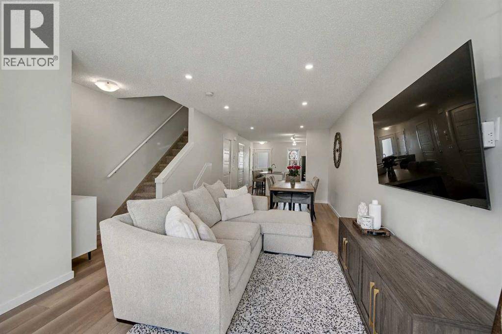 Calgary, AB T3M3K8,352 Cranbrook Square SE