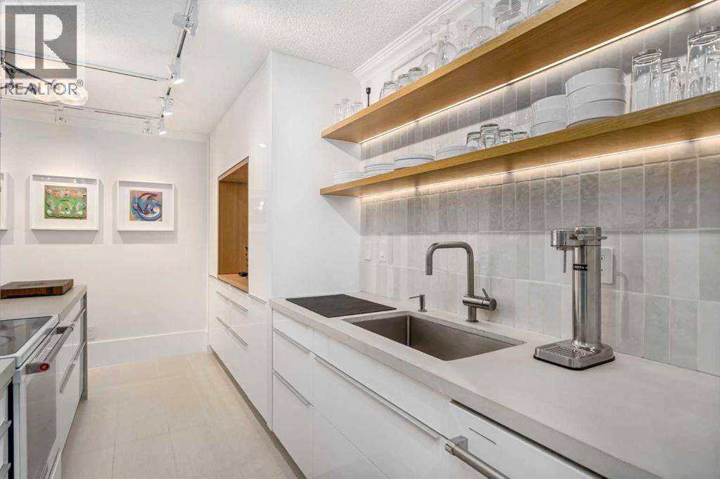 Calgary, AB T2H1N1,71D, 231 Heritage Drive SE