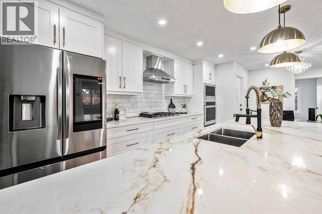 Calgary, AB T2J1K1,439 Woodland Crescent SE