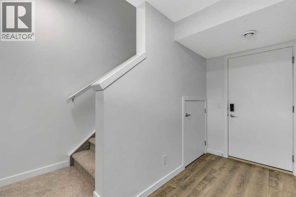 Calgary, AB T3N2G4,28 Redstone Boulevard NE