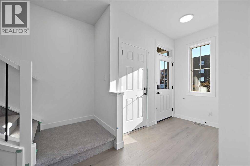 Calgary, AB T3R2E1,264 Edith Place NW