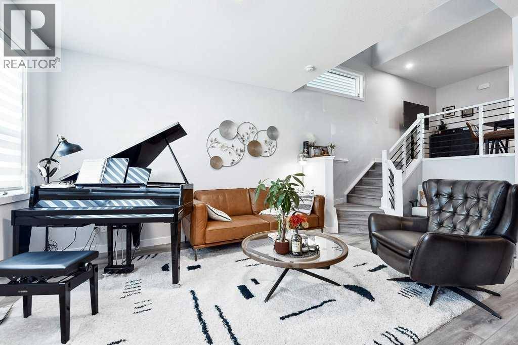 Calgary, AB T3R1Z8,207 Aquila Way NW