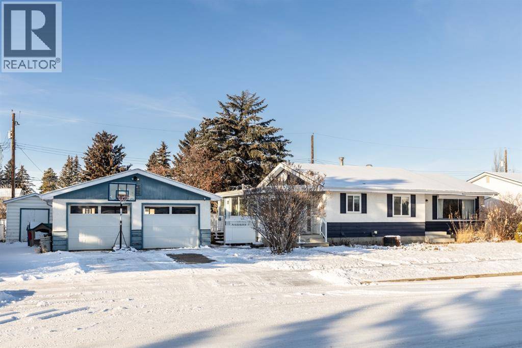 Blackfalds, AB T0M0J0,5218 Lawton Avenue