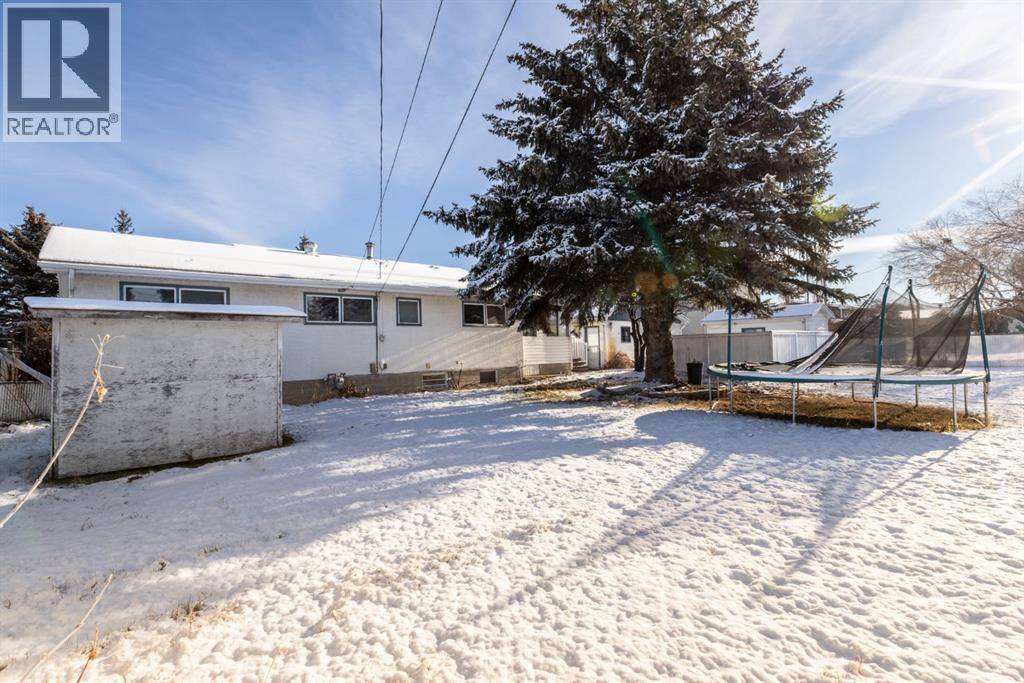 Blackfalds, AB T0M0J0,5218 Lawton Avenue