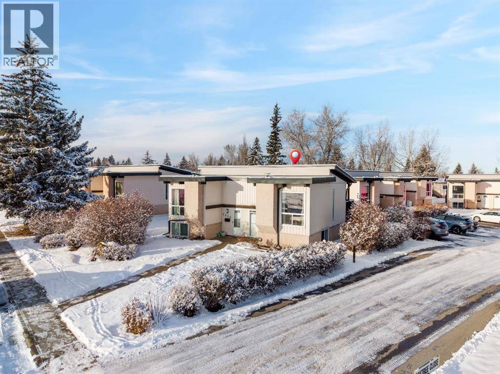 Calgary, AB T2V4E7,2628 Oakmoor Drive SW