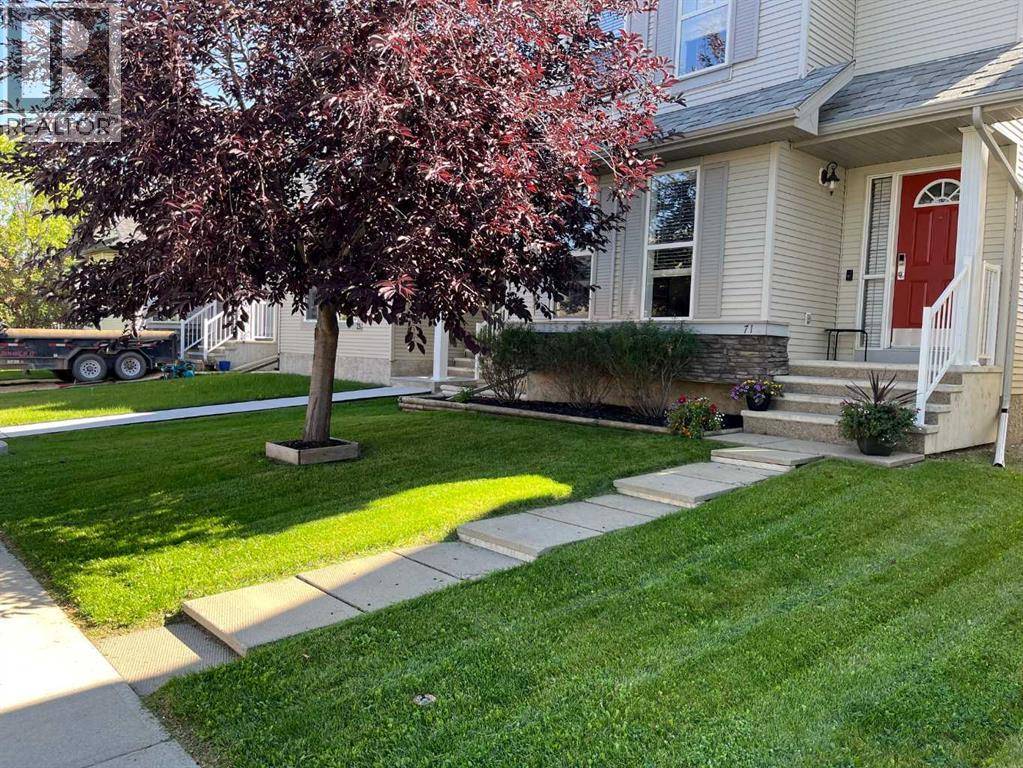 Calgary, AB T3M0G9,71 Cranberry Place SE