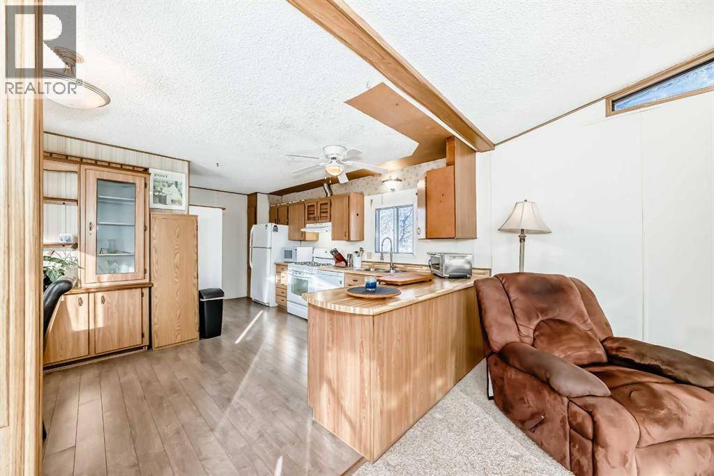 Calgary, AB T1Y6K1,3227 Burroughs Manor NE