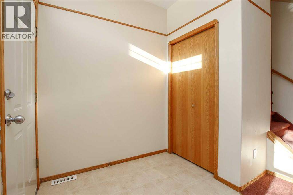 Red Deer, AB T4R2W4,25 Adams Close