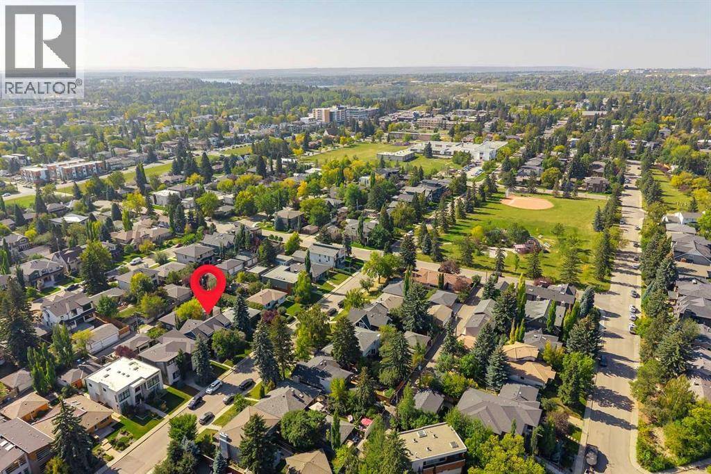 Calgary, AB T2S1C3,419 47 Avenue SW