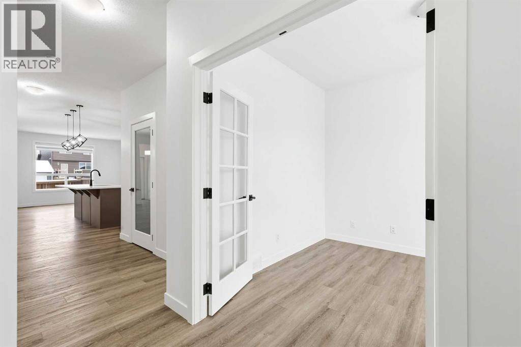 Calgary, AB T3P1W5,64 Ambleton Street NW