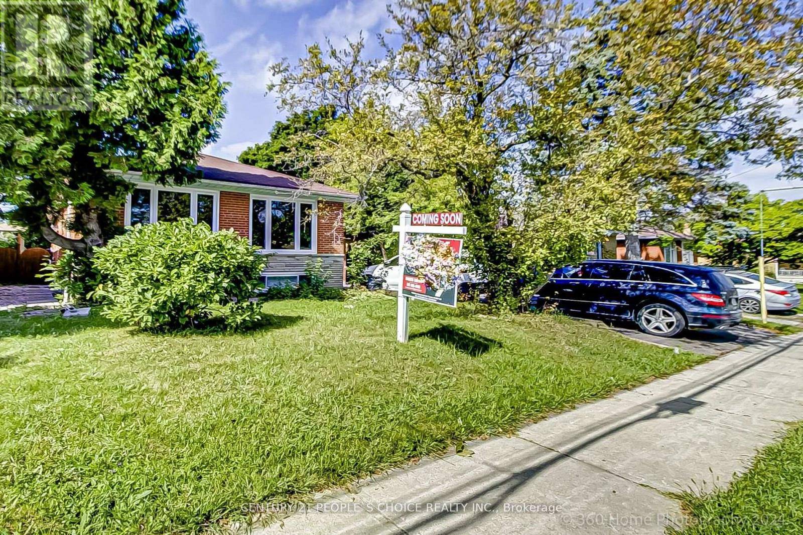 Toronto (newtonbrook East), ON M2M3C1,926 WILLOWDALE AVENUE