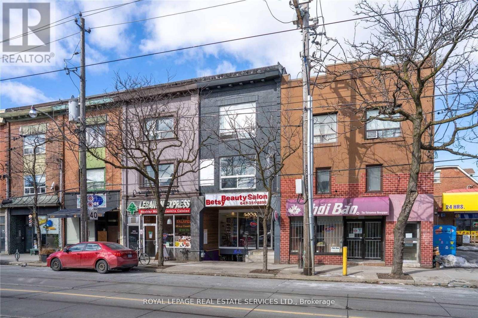 Toronto (dufferin Grove), ON M6H1B6,1116 COLLEGE STREET