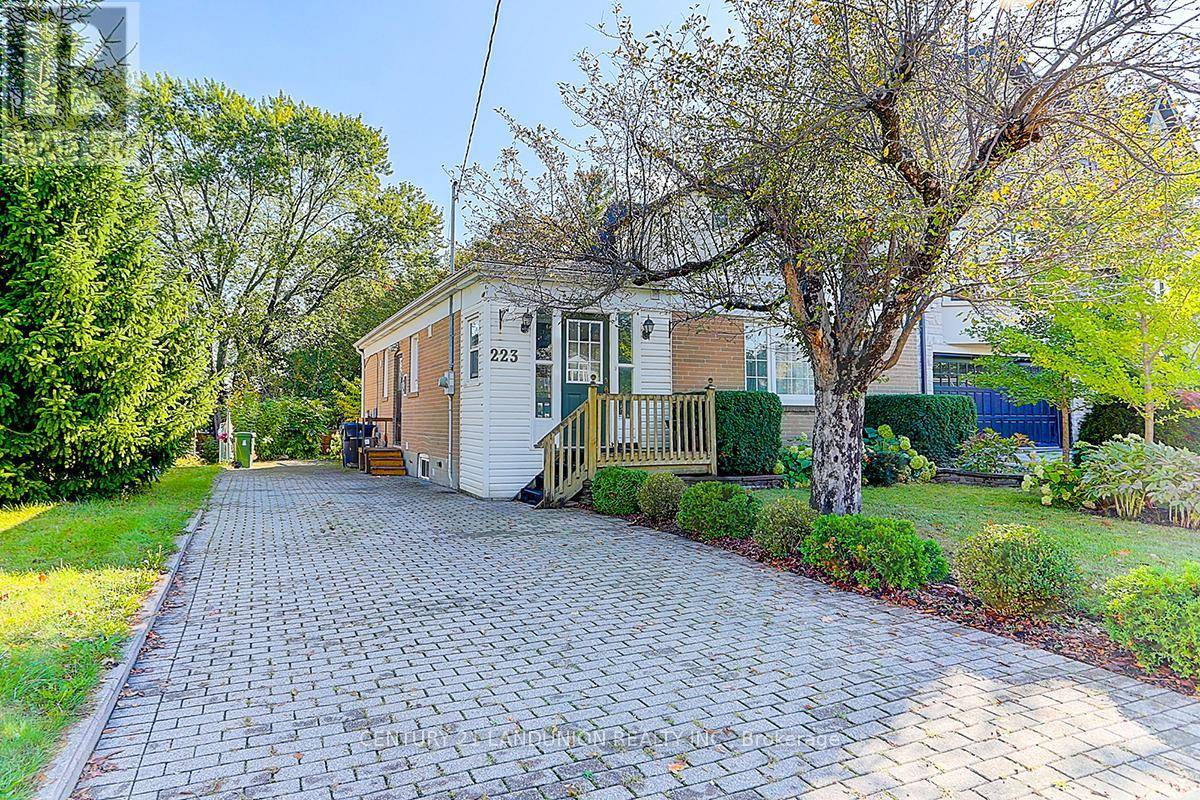 Toronto (willowdale East), ON M2N4Z4,223 WILLOWDALE AVENUE