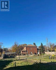 Toronto (humewood-cedarvale), ON M6C2N7,350 VAUGHAN ROAD