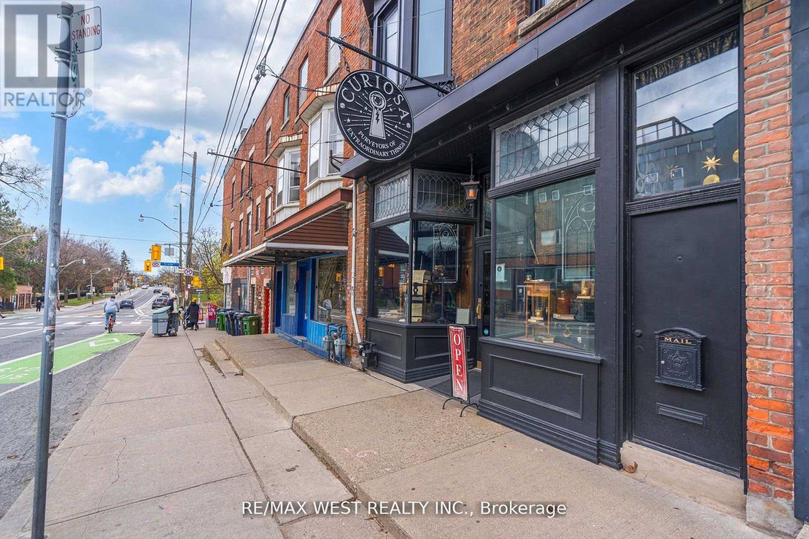 Toronto (palmerston-little Italy), ON M6G1H1,322 HARBORD STREET