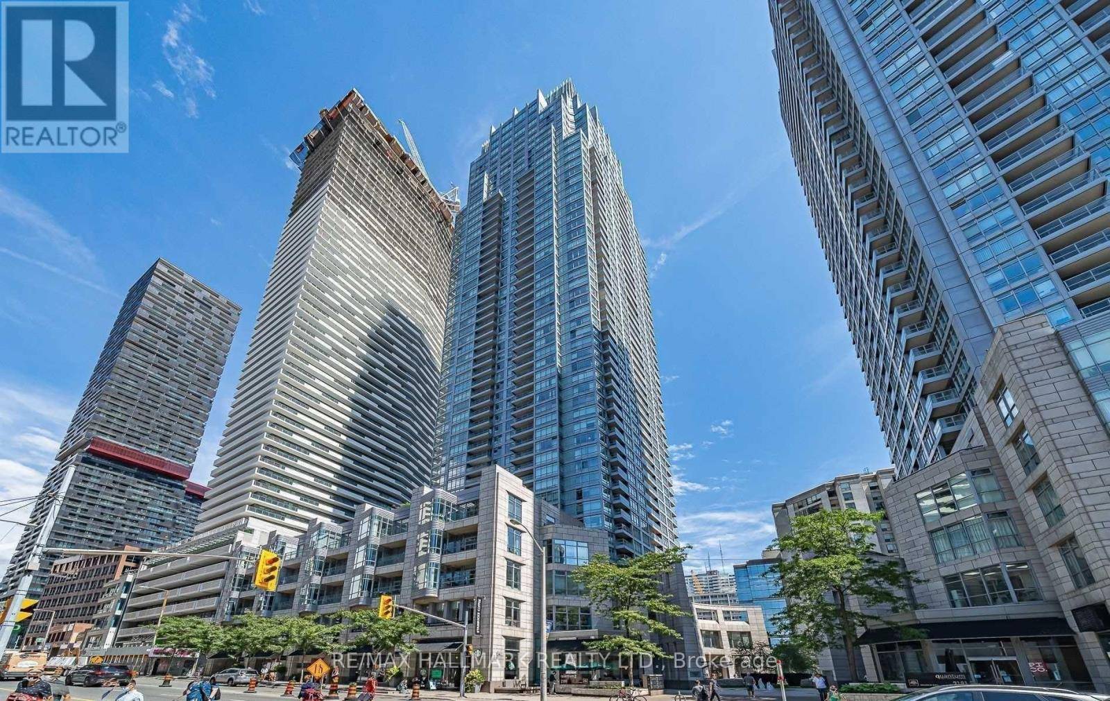 Toronto (mount Pleasant West), ON M4S2B1,2191 Yonge ST #709