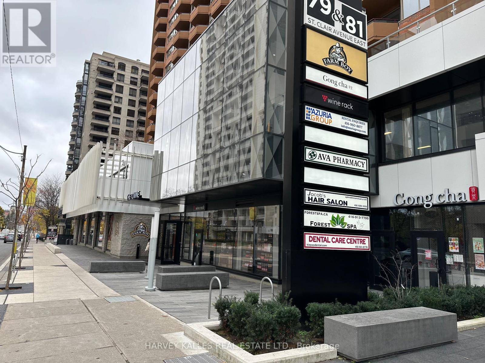 Toronto (rosedale-moore Park), ON M4T1M5,79 St Clair AVE East #202A#2