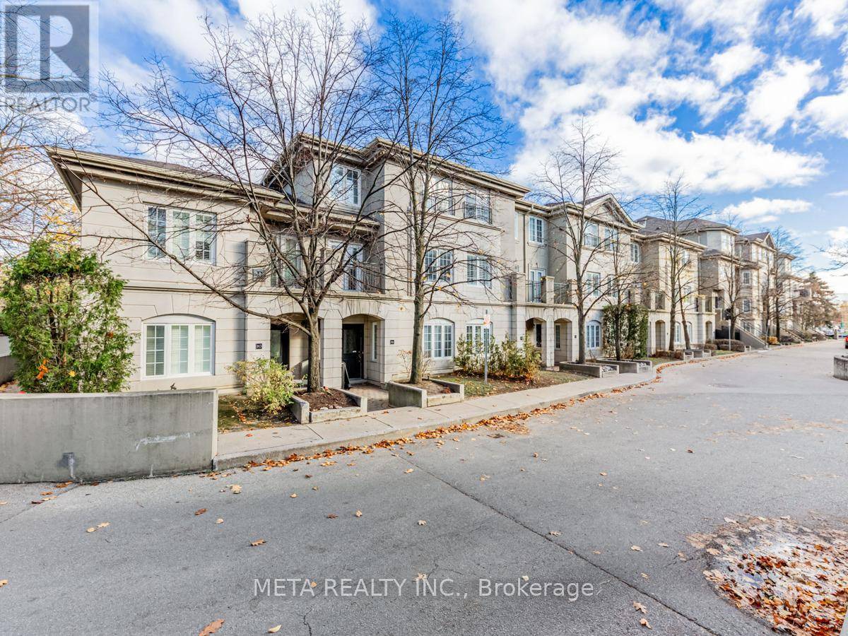 Toronto (newtonbrook West), ON M2N6W6,108 Finch AVE West #D9