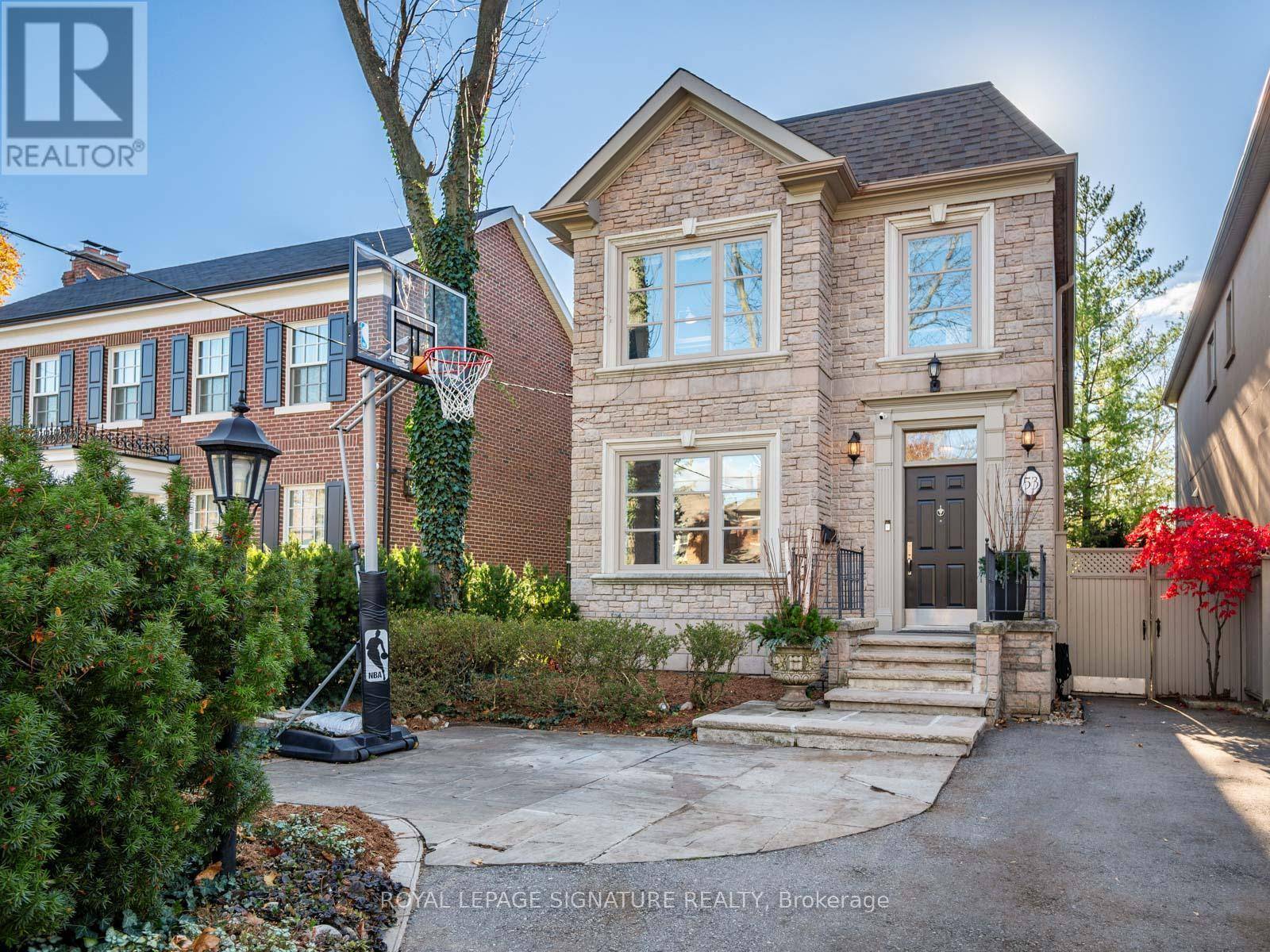 Toronto (leaside), ON M4G2C8,53 PARKHURST BOULEVARD E