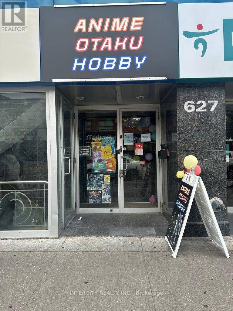 Toronto (palmerston-little Italy), ON M6G1K8,627 Bloor ST West #2nd Flr