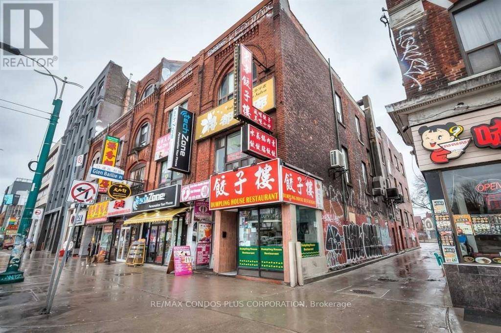 Toronto (kensington-chinatown), ON M5T2E7,324 Spadina AVE #D