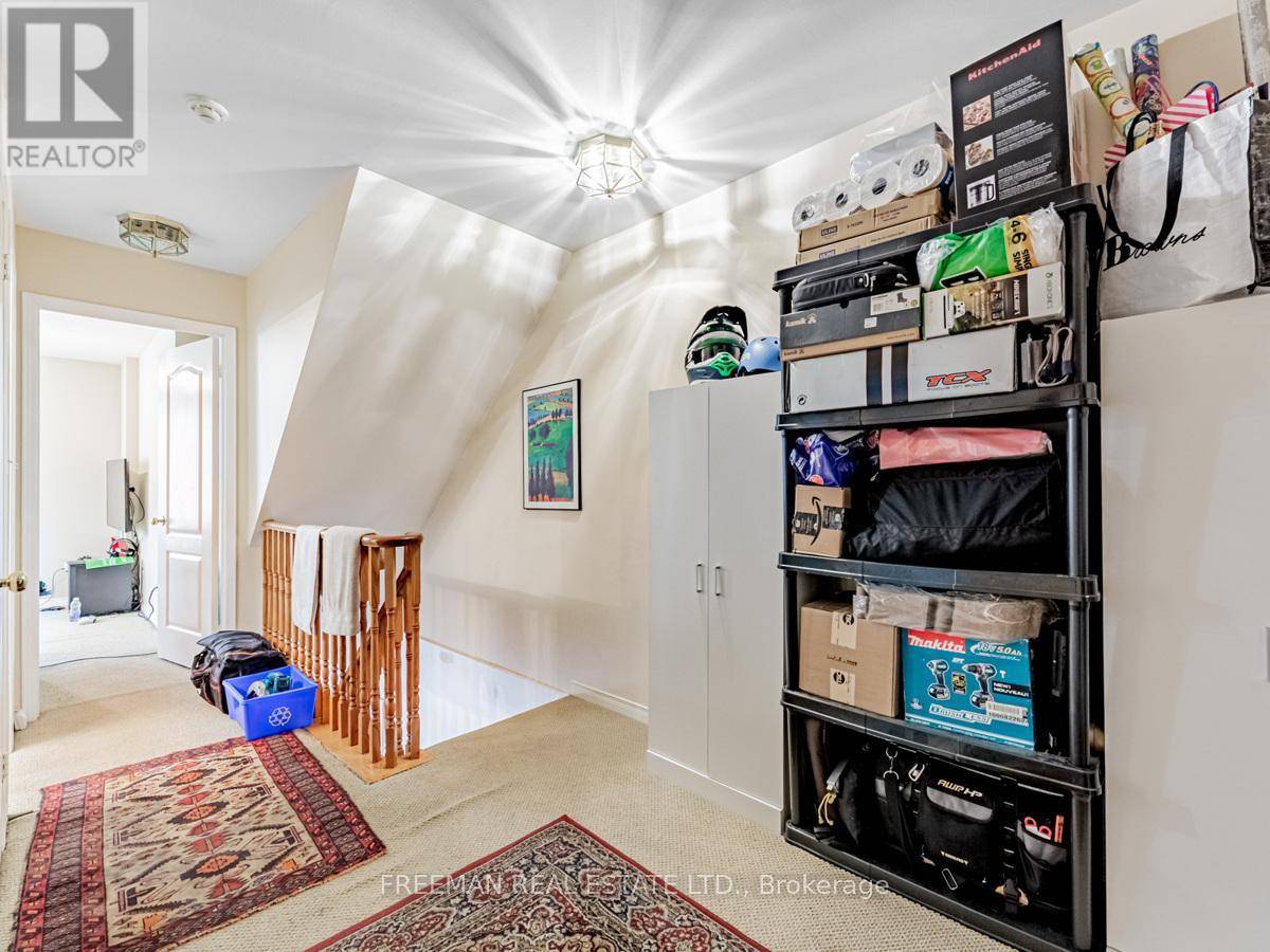 Toronto (newtonbrook West), ON M2N6W6,108 Finch AVE West #C13