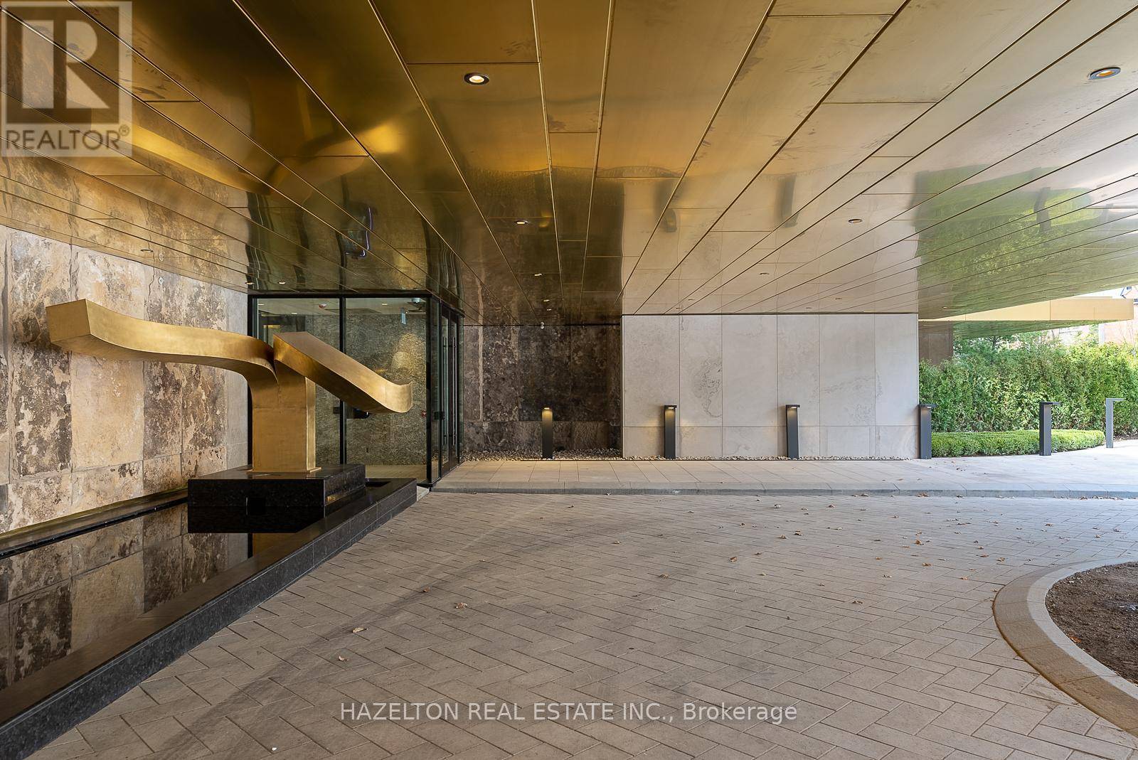 Toronto (rosedale-moore Park), ON M4W1K2,7 Dale AVE #304