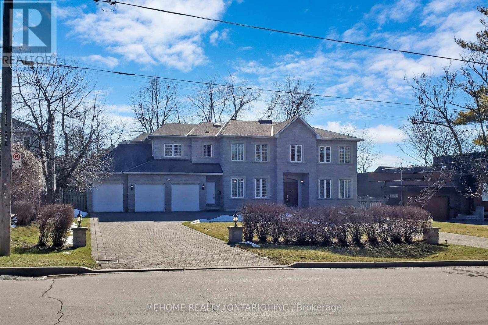 Toronto (willowdale East), ON M2N3H4,361 SPRING GARDEN AVENUE