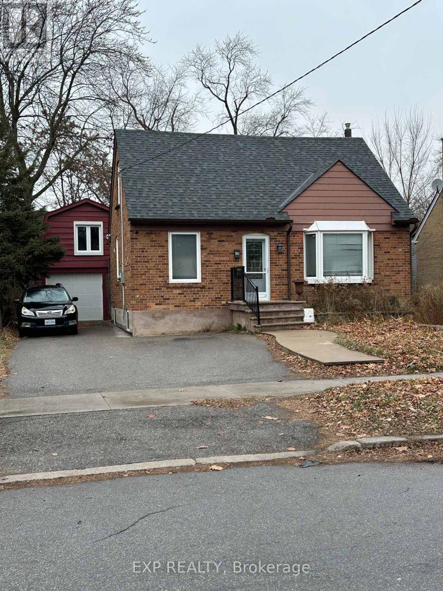 Toronto (newtonbrook West), ON M2M1L9,28 PLEASANT AVENUE