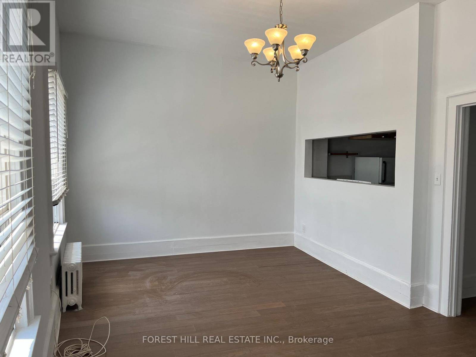 Toronto (yonge-eglinton), ON M4R1B2,280 Eglinton AVE West #1