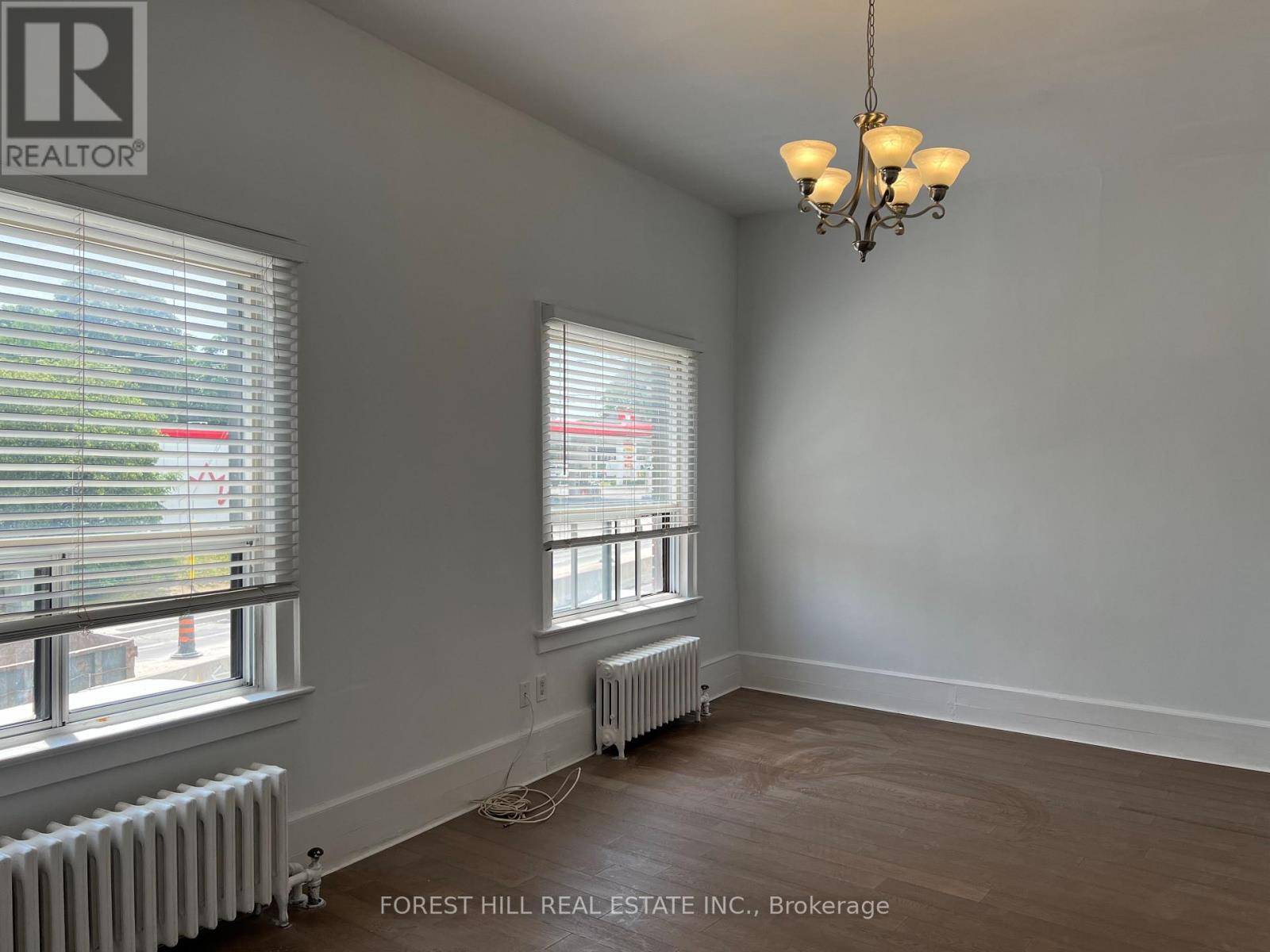 Toronto (yonge-eglinton), ON M4R1B2,280 Eglinton AVE West #1