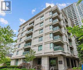 Toronto (willowdale East), ON M2N0A6,19 Avondale AVE #39