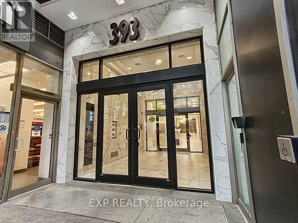 Toronto (waterfront Communities), ON M5V3G8,393 King ST West #501