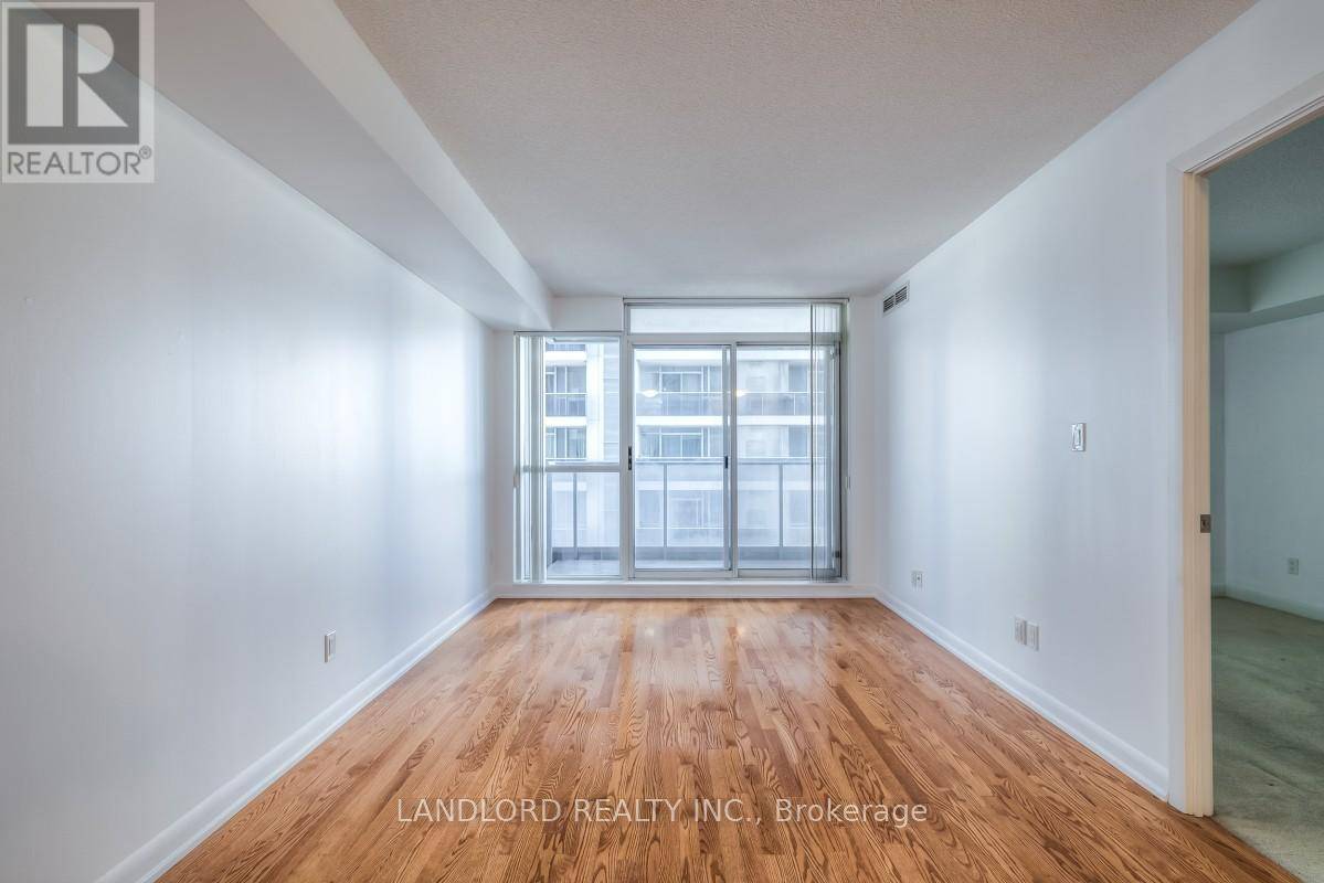 Toronto (willowdale East), ON M2M3T9,5791 Yonge ST #1606