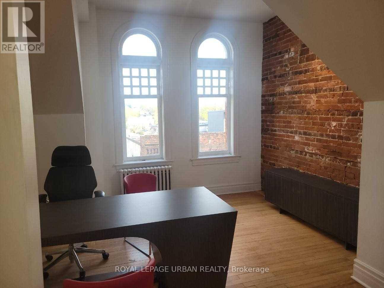 Toronto (trinity-bellwoods), ON M6J1H3,1089 Queen ST West #400