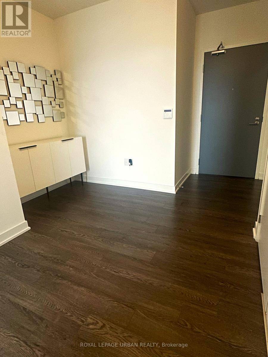 Toronto (banbury-don Mills), ON M3C0R1,50 O'Neill RD #1302